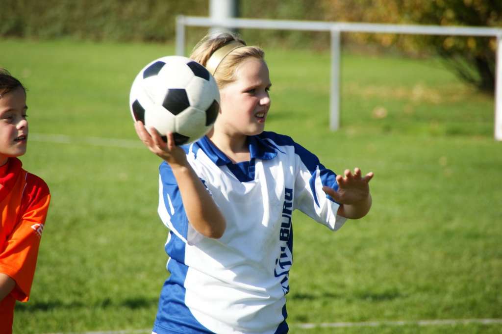 Korfbal E1  9 oktober-11.JPG